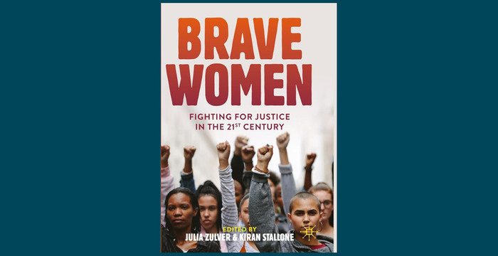 Bokens omslag med titel och kvinnor med höjda knytnävar. 