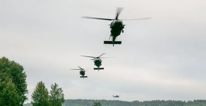 Helikoptrar under Aurora.