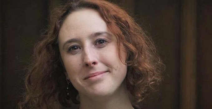 Porträtt av Victoria Basham.