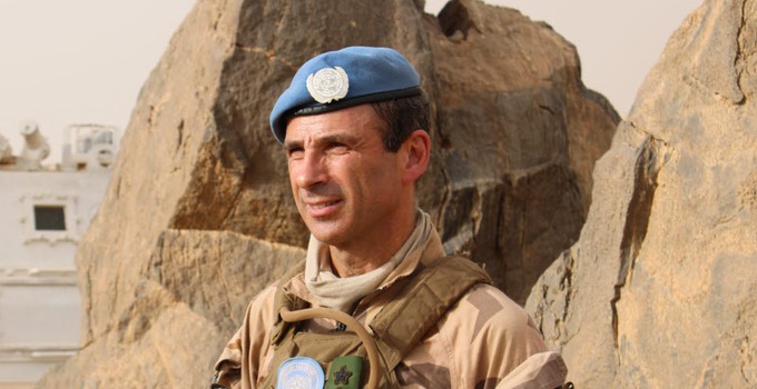 Porträtt av Dennis Gyllensporre i fält.